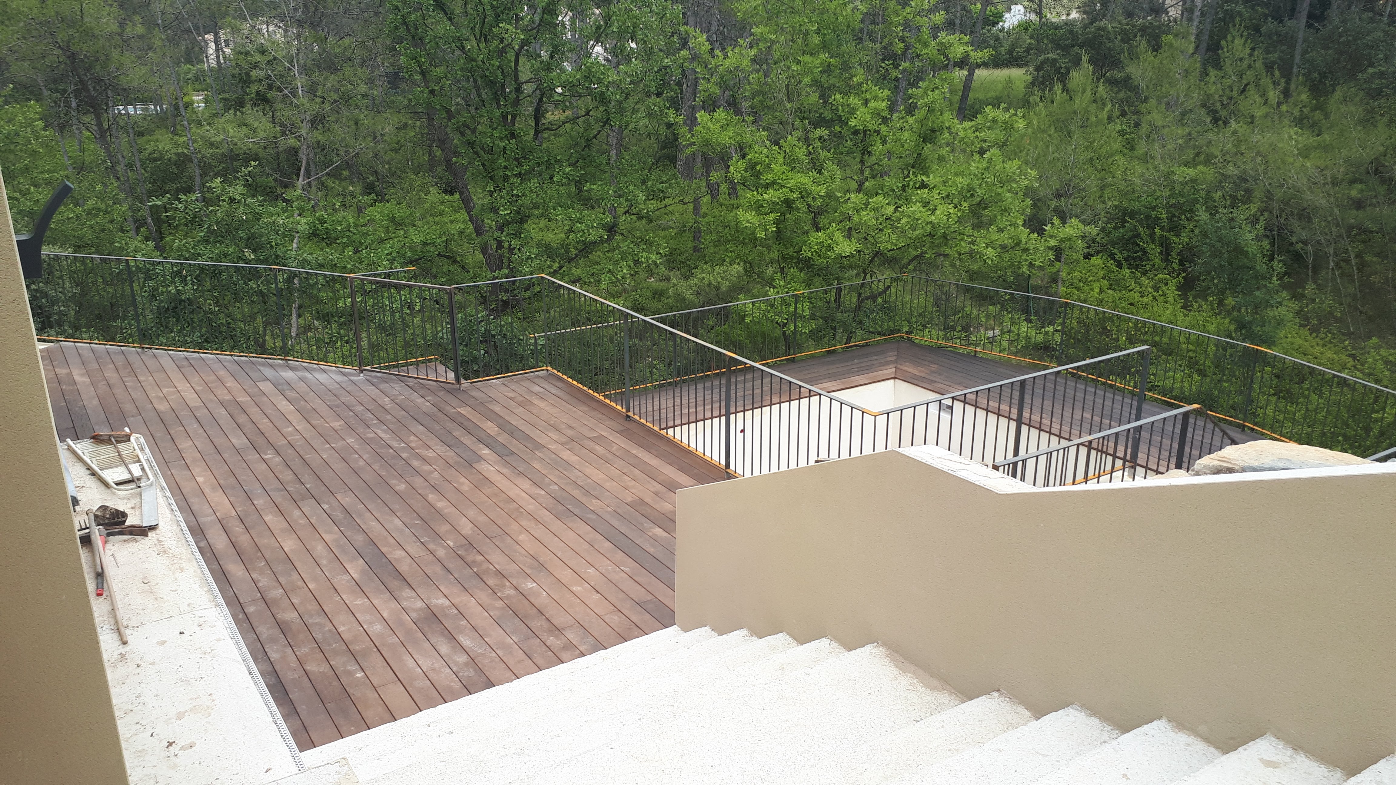 Aménagements extérieurs avec création d'une piscine à Saint Clément-de-Rivière