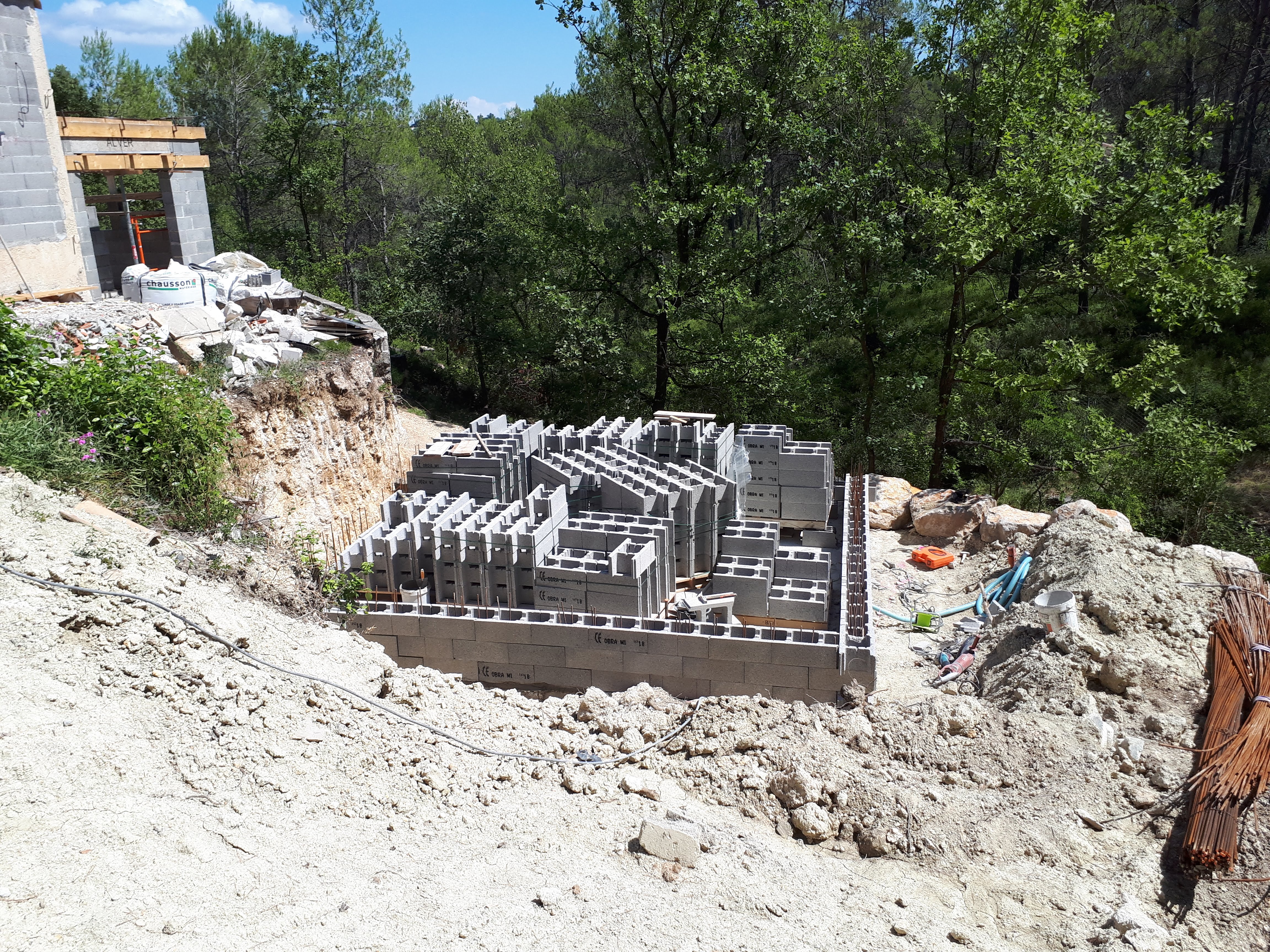 Aménagements extérieurs avec création d'une piscine à Saint Clément-de-Rivière